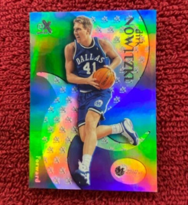 2000-01 FLEER SKYBOX EX 2000 Dirk Nowitzki Dallas Mavericks #11 (1356)