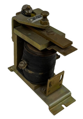 NEW General Electric IC2820-A100AB2E Relais Mit 22D11-G25 Spule 230/240VDC