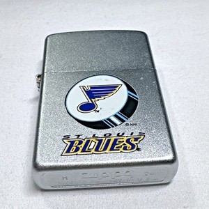 Zippo St Louis Blues NHL Lighter Silver 2004 Good Brushed Chrome Collectible