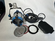 ARRI 300 Plus Tungsten Fresnel with 1 Barn Doors 4 Scrims, and 2 gel holders.