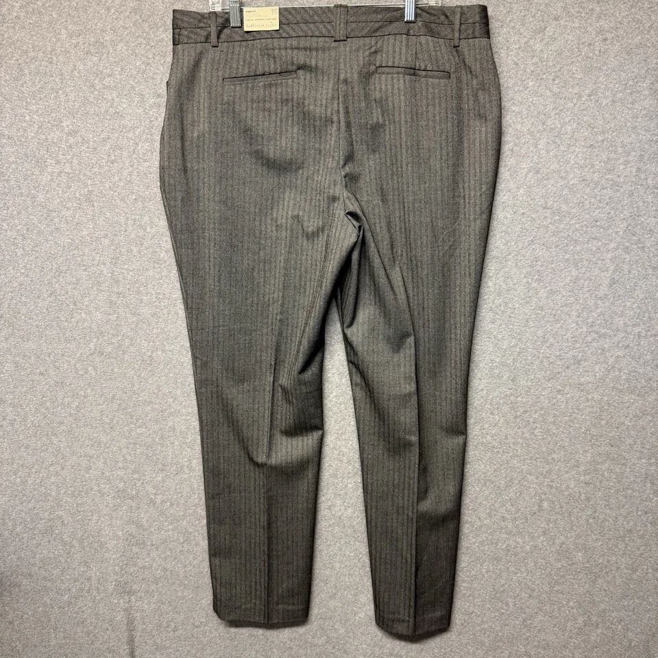 Van Heusen Bass Pants Lot Of 2 Sz 16 Black Gray Stripe Pockets Plus Size Womens - Image 4 of 4