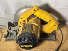 C021) Dewalt DW357 7 1/4” Circular Saw Electric Corded Power Tool