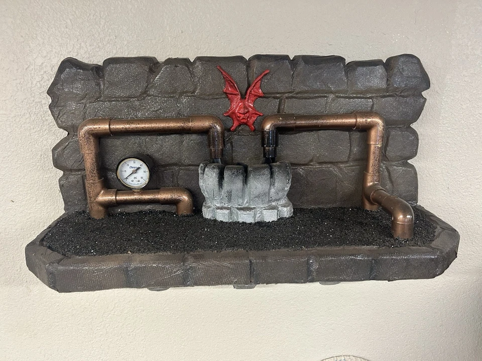 Masters of the Universe Wall Hanging Shelf/Diorama Horde Theme. - Image 2 of 4