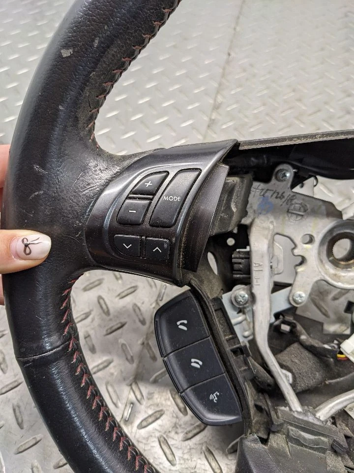 Volante conductor Subaru Impreza 2012-2014 con control de crucero 1157416 Foto 3 de 4