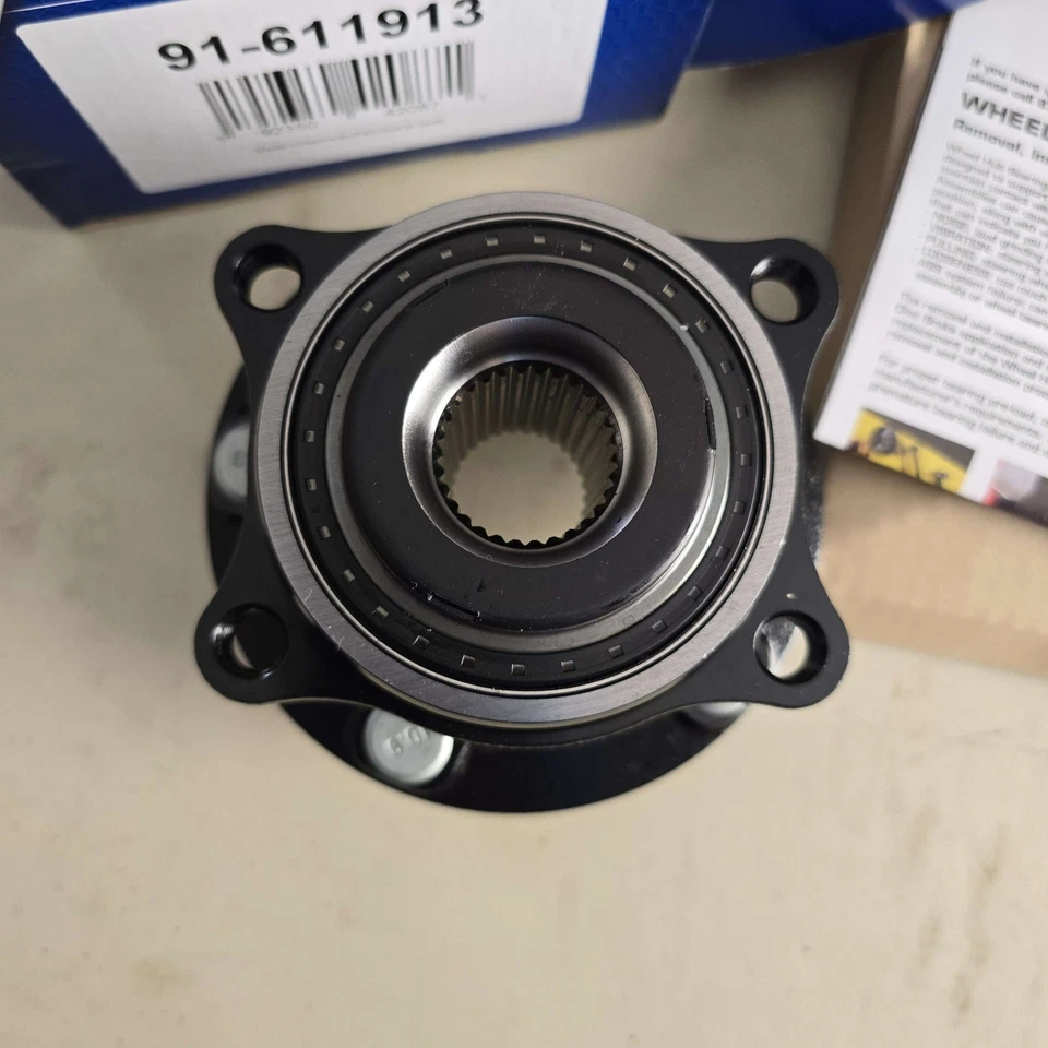 Conjunto de buje y cojinete de rueda Carquest 91-611913 para Kia Sedona 15-21 Foto 2 de 4