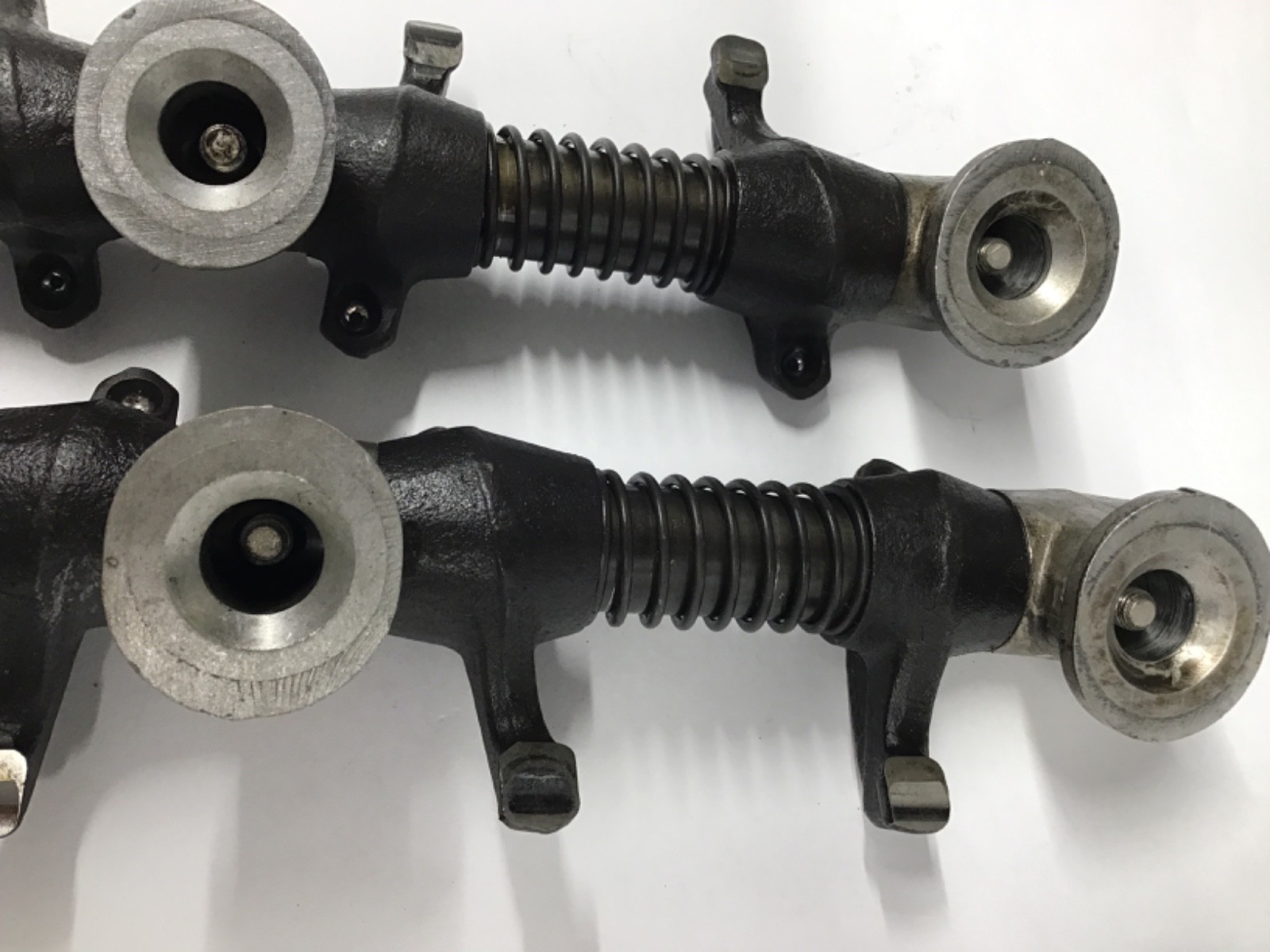 Rolls Royce Silver Spur Rocker Arm Shafts Set Left and Right Side  1981 - 1991