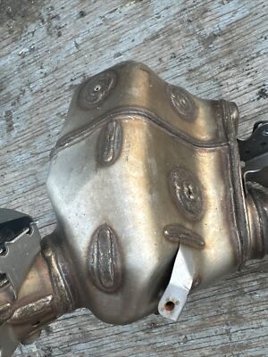 16-19 kawasaki ninja zx10r OEM CENTER EXHAUST CATALYTIC