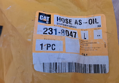 New Genuine Caterpillar ENGINE OIL COOLER HOSE 231-8047 2318047 