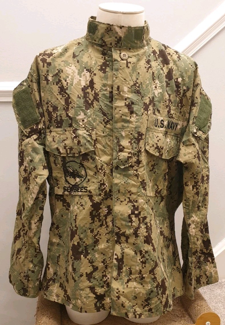 U.S. Navy SEABEES Camo Shirt Large UK Military Tactical Uniform