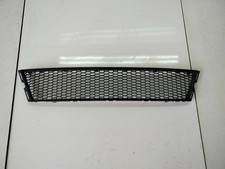 BMW 3 E92 E93 2010 Vorne Unteres Gitter dreiteilig vorne 51117227889 YMJ14468 BMW 3 E92 E93 2010 Vorne Unteres Gitter dreiteilig vorne 51117227889 YMJ14468