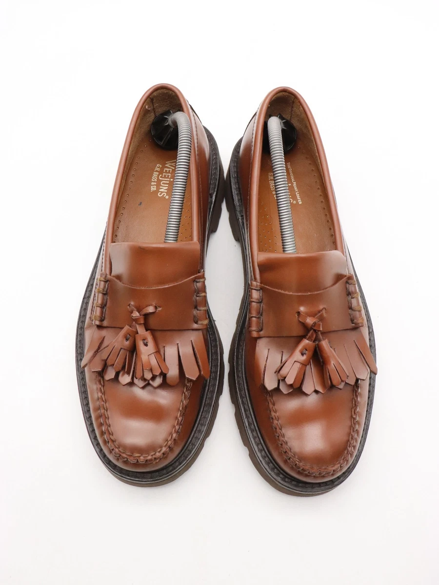 Kiltie Loafers In Men display picture 3