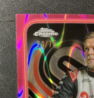 F1カード Kevin Magnussen シールサインカード 2020 TOPPS CHROME F1 KEVIN MAGNUSSEN #18 REFRACTOR HAAS F1 TEAM