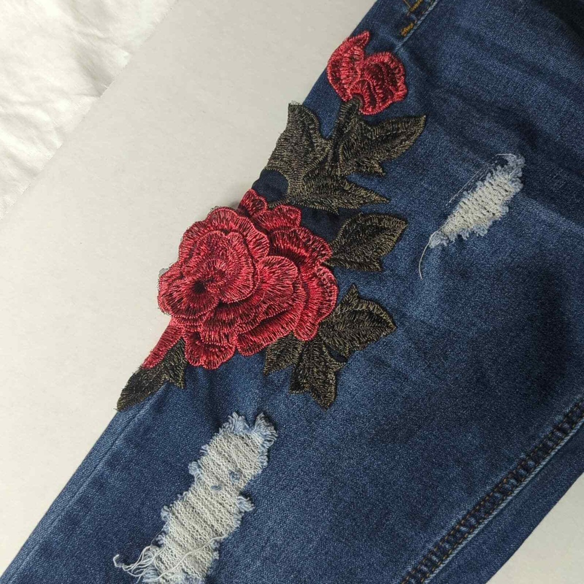 Boom boom jeans with rose applique View 5