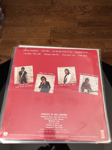 Sealed New Foghat Girls To Chat & Boys To Bounce Bearsville Records Stereo LP - Picture 2 of 2