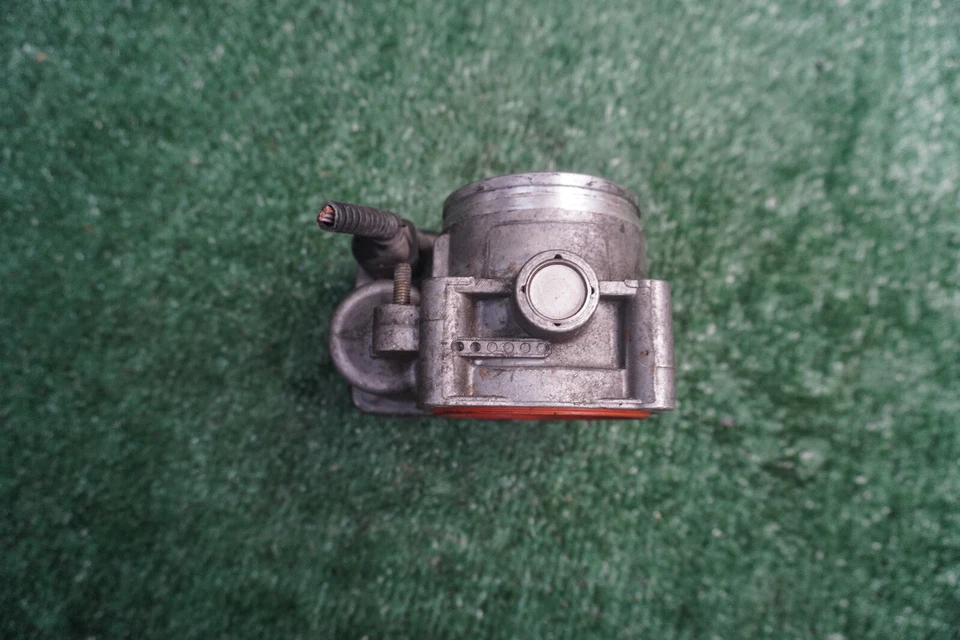 BMW 325Ci 2001 2002 2003 2,5 L carrocería del acelerador fabricante original 173 k millas 13547502444 Foto 3 de 4