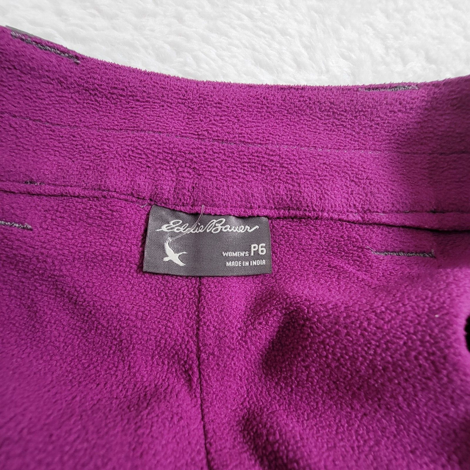 Eddie Bauer Women's Cargo Pants Mid-Rise Stretch Gray Size P6 Pockets Fly Zip image 3