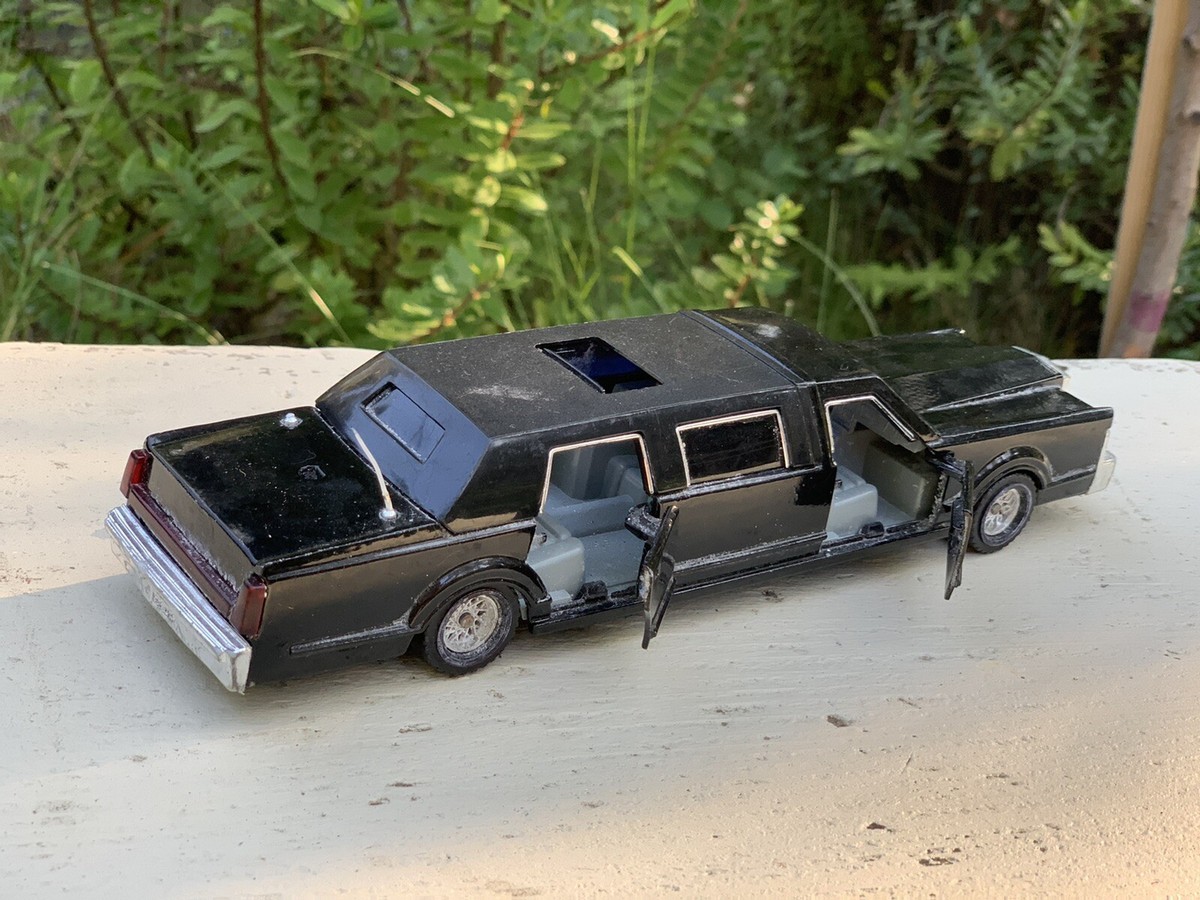 Majorette 1/32 Lincoln Town Car Limousine | eBay