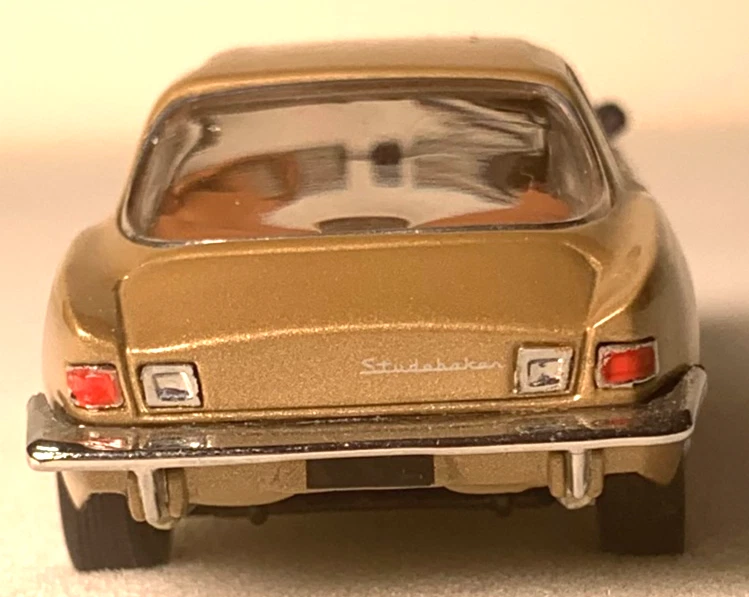 Franklin Mint 1963 Studebaker Avanti escala 1:43 INV# 4008 S3-3 Foto 2 de 4