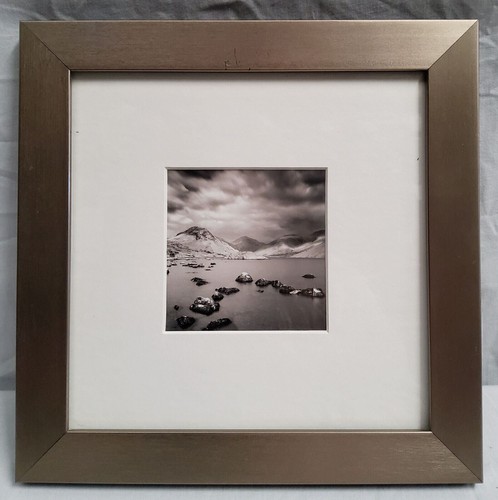 HHJ Trading LTD Lovely Sea/Mountain Picture. SW232