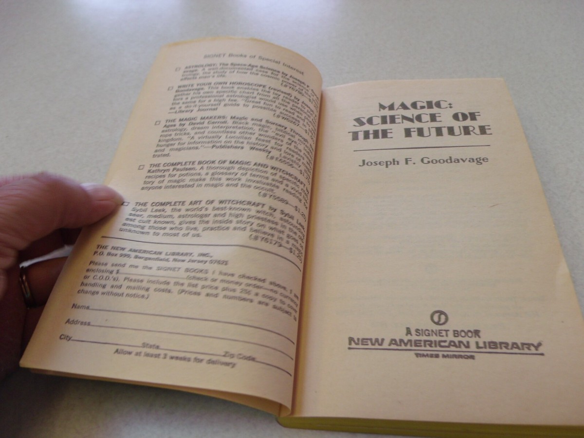 VINTAGE 1976 MAGIC SCIENCE OF THE FUTURE BY JOSEPH GOODAVAGE
