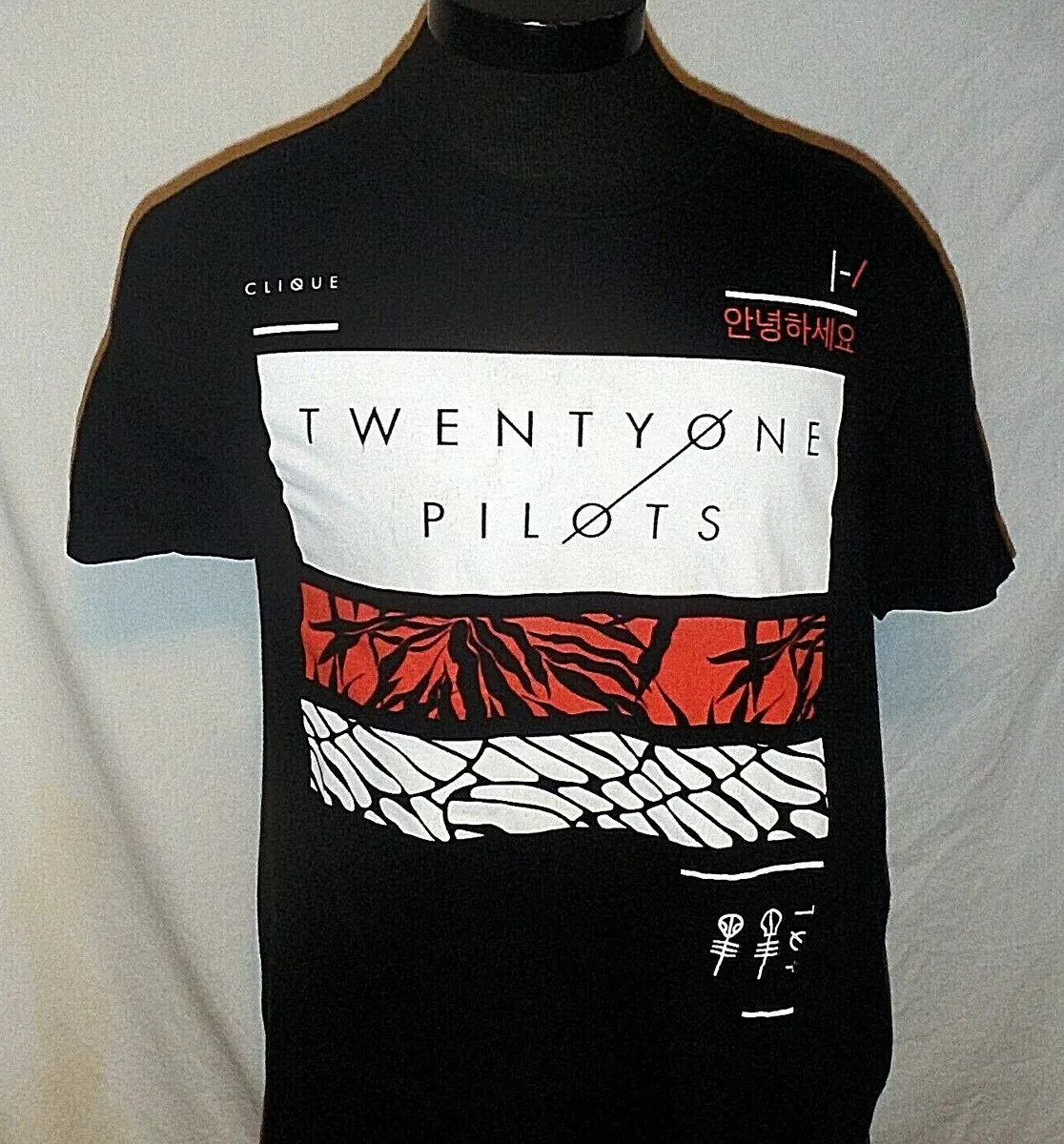 Twenty One Pilots Shirt Size Medium Blurryface Tyler Joseph eBay