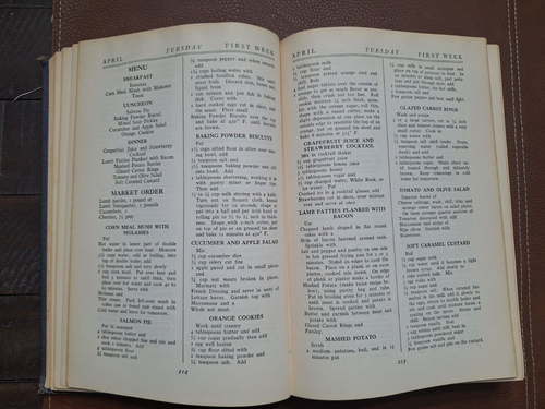 The Alice Bradley Menu-Cook-Book, 1944 One Volume Edition - Picture 8 of 17