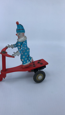 Lemezarugyar Hungary Tin Toy Clown Riding Red Scooter Wind Up