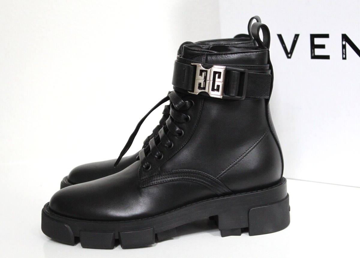 sz 6 / 36 GIVENCHY Black Leather Terra 4G Buckle Combat Logo Ankle
