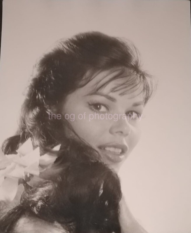 LAYA RAKI Dancer GERMAN FILM ACTRESS bw 14 X 11 FOUND  PHOTO Portrait 910 3 I