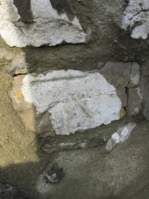 Foto 6x4 Ordnance Survey Schnittmarke Pembroke\/Penfro diese OS Schnittmarke Dose c2015
