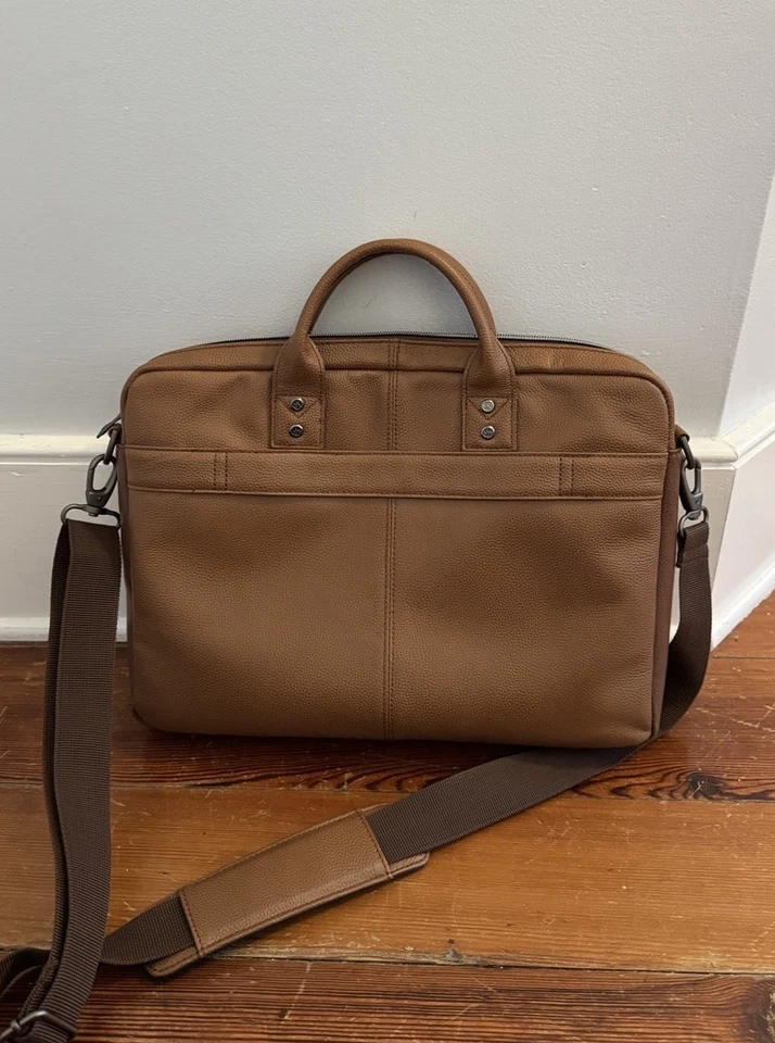 Nuevo Samsonite Clásico Cuero Calzoncillo Delgado, Marrón, Talla Única Estuche para Laptop Foto 2 de 4