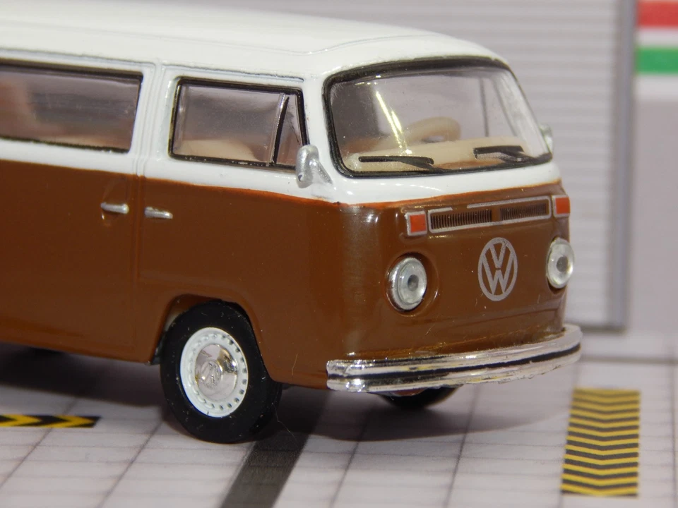 '73 1973 VW Volkswagen тип 2 T2 автобус коричневый белый диорама копия 1/64 новом VHTF - Изображение 3 из 4