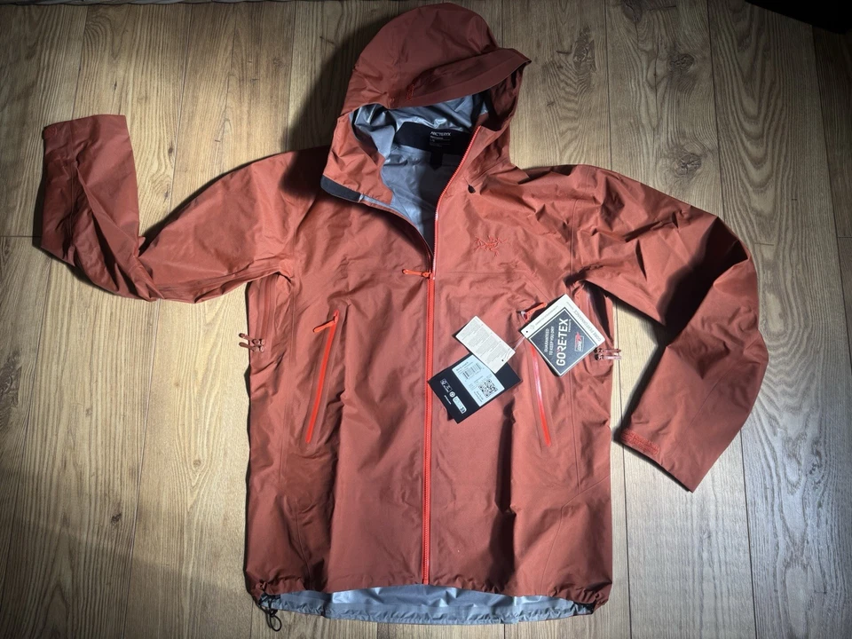 Brand New Arcteryx Beta SL Solaris Large Goretex Jacket - Image 2 of 4