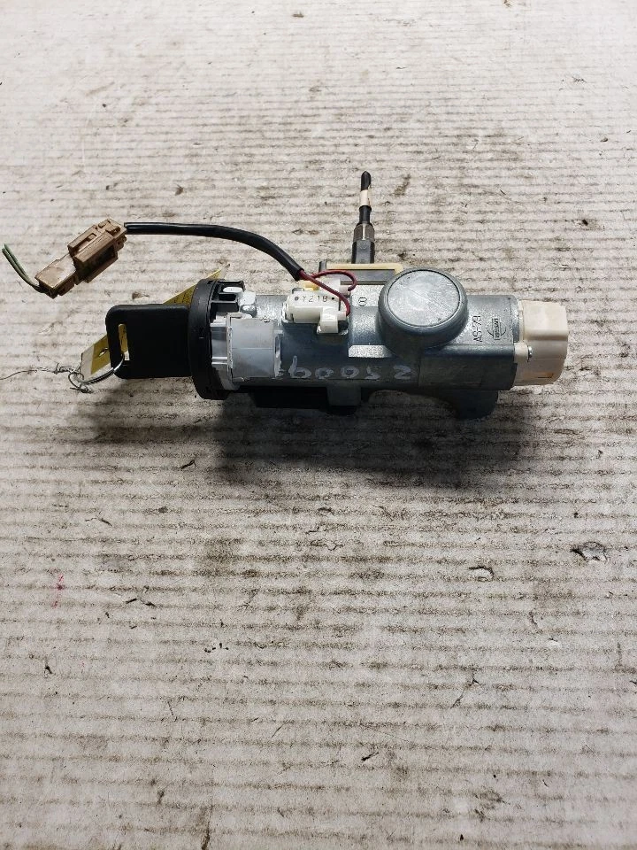 Interruptor de encendido compatible con 13-21 NV200 1341487 Foto 2 de 4