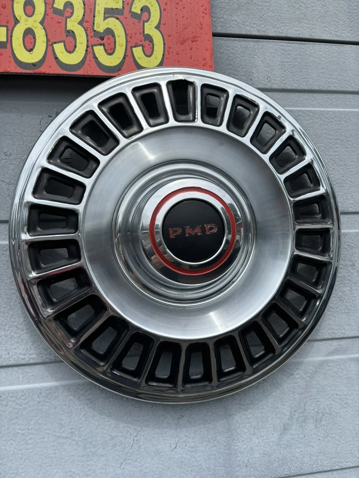 Pontiac Firebird Catalina Bonniville Tempest Ventura 1967-72 tapacubos 4 buen fabricante original Foto 3 de 4