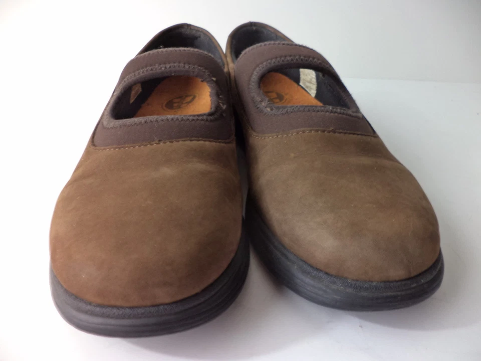 MERRELL TOPO TANGO YOUTH EUR 35 US 4M DK BROWN SUEDE MARY JANE SLIP ON SHOE  - Image 3 of 4