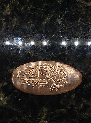 RETIRED Disneyland Park Souvenir penny 60TH ANNIVERSARY TIGGER & EEYORE #334