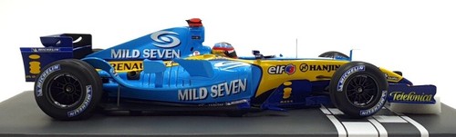 Minichamps 1/18 Scale 117 050305 Renault F1 Team R25 1st Bahrain GP 2005 Alonso - Picture 3 of 5