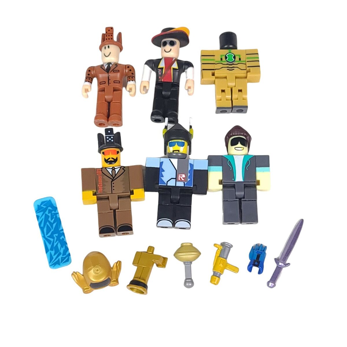  Roblox Avatar Shop Series Collection - Legend of Cat Figure  Pack [Includes Exclusive Virtual Item] : Everything Else