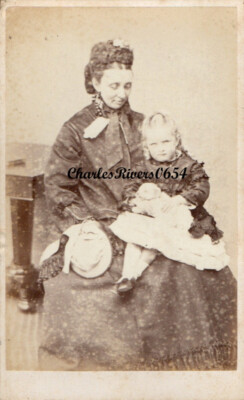 STRATFORD UPON AVON WARWICKSHIRE CDV MUTTER & BABY MIT SPIELZEUG ODER HAUSTIER HUND