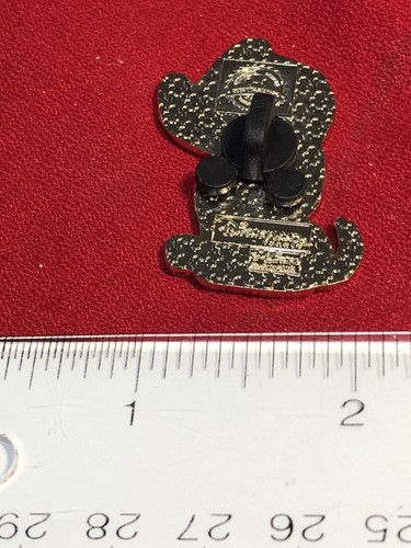 1 Disney Pin  Large Fig Pin Hound of Fox & Hound          lot Black2 - Picture 3 of 3