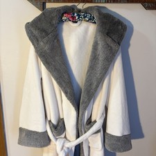 Member's Mark Women's Hooded Soft Plush Robe with Belt and Pockets S/M