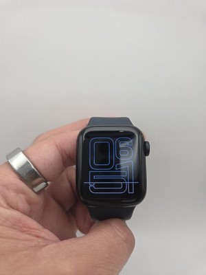 Apple Watch SE 2nd Gen GPS 40mm Midnight Aluminum Smartwatch Box Extra Band