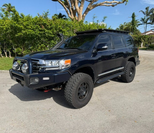 2020 Toyota Land Cruiser VX-R
