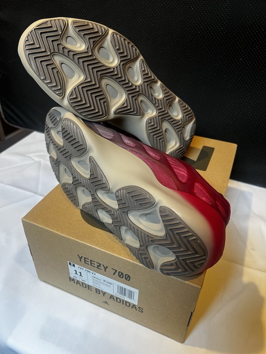 Size 11- Adidas Yeezy Boost 700 V3 GW1814 Faded Carbon DS  display picture 1