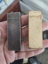 2 Accendini Cartier vintage linea Must de Cartier, Uno Oro Laccato, Uno Argento 