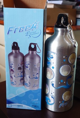 Originalverpackt neu LOOT CRATE ANIME FREE EWIGER SOMMER COOL WECHSEL WASSERFLASCHE