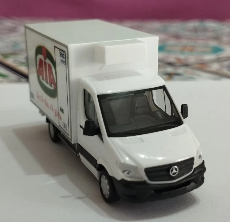 Mercedes sprinter herpa 013062 furgone frigo Aia Scala 1/87 Montato - Immagine 3 di 4