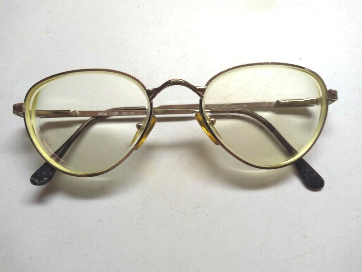 Italy Look 1990 Women 1123 Eyeglasses Metal Frame Oval Gold Tone 52-18-129 Retro