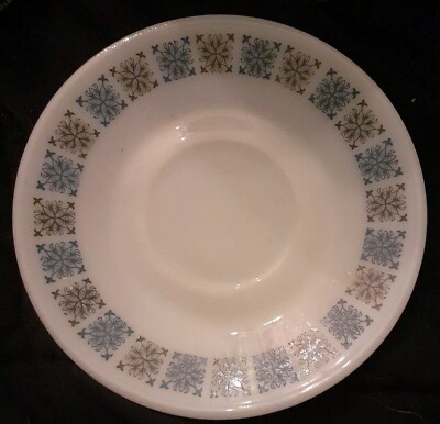 eine Vintage JAJ Pyrex Untertasse Chelsea Muster 60er Jahre Retro